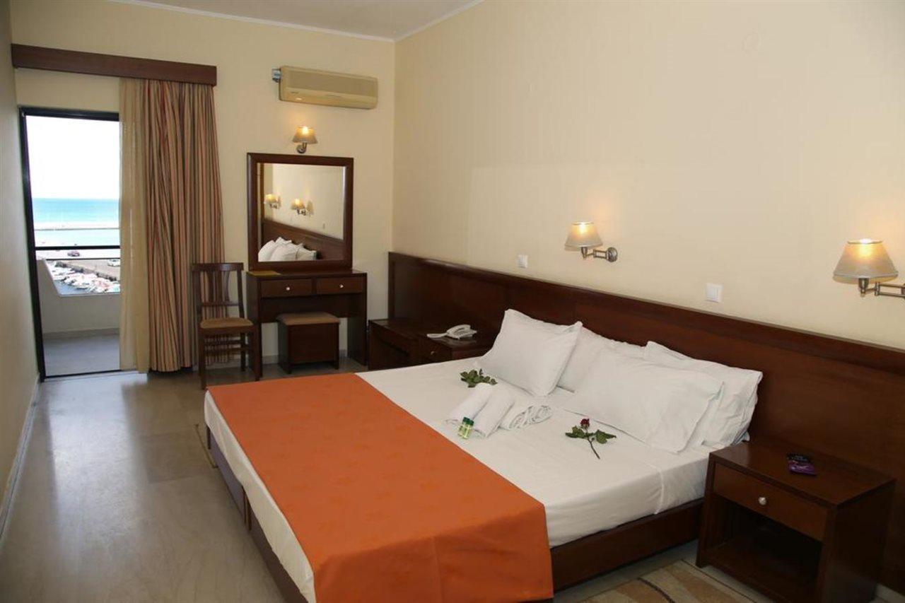 Elysee Hotel Sitia  Exterior photo