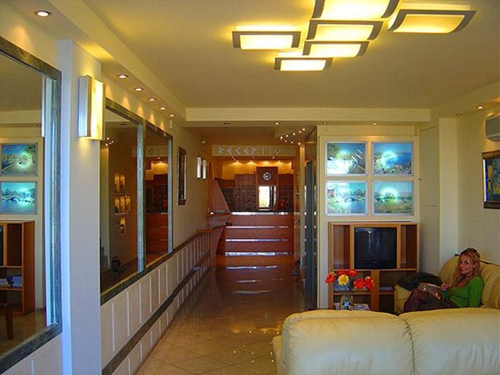 Elysee Hotel Sitia  Exterior photo