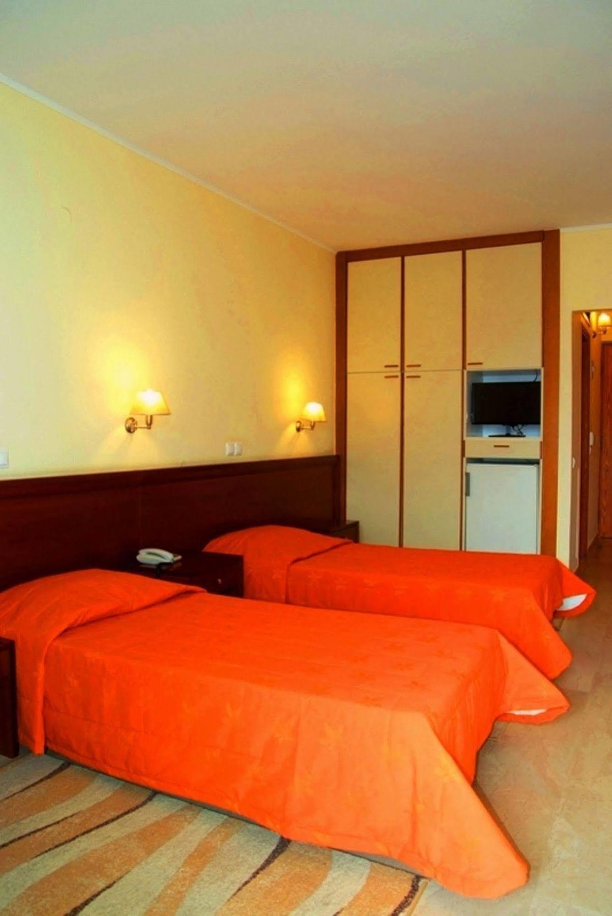 Elysee Hotel Sitia  Exterior photo