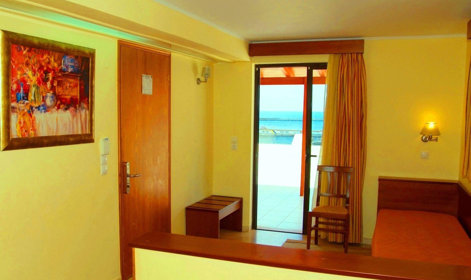 Elysee Hotel Sitia  Exterior photo