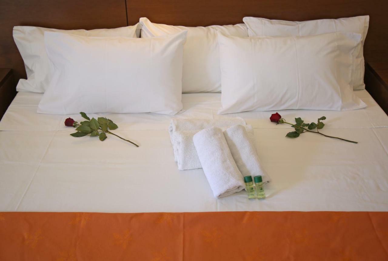 Elysee Hotel Sitia  Exterior photo